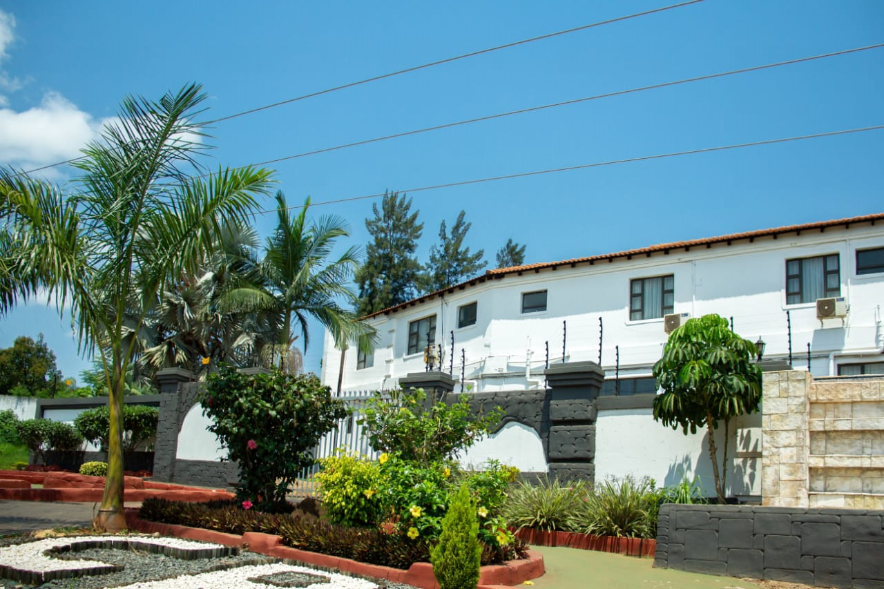 Muofhe Graceland Lodge – exterior 4